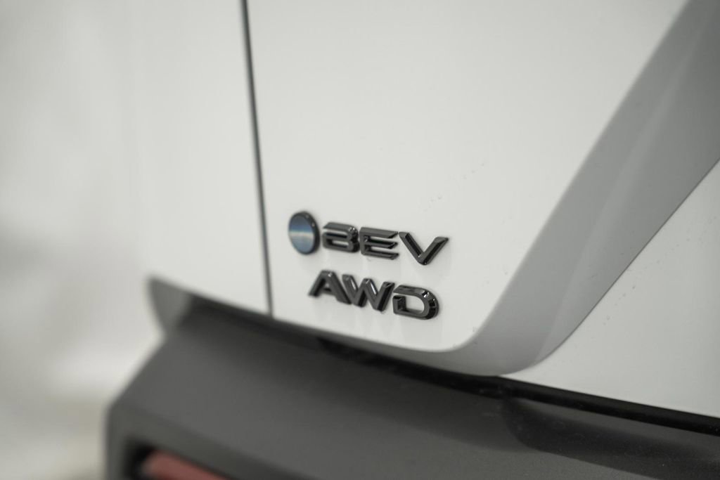 New 2026 Toyota C-HR image 8