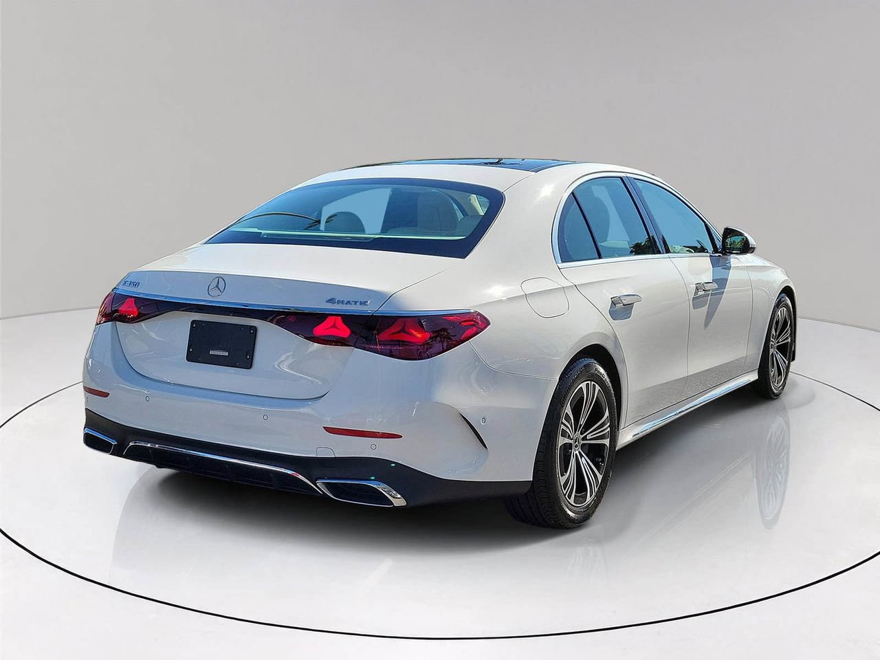 Certified 2024 Mercedes-Benz E 350 4MATIC Sedan image 6