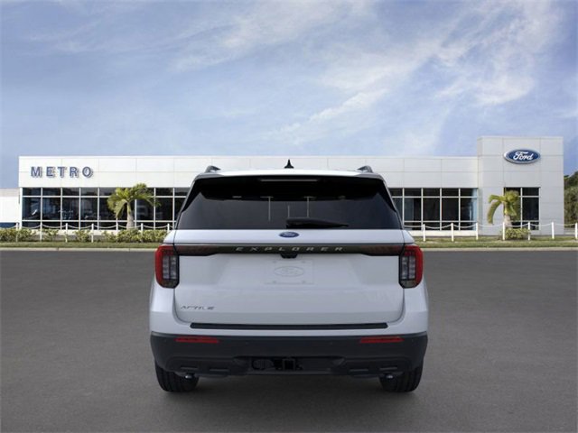 New 2026 Ford Explorer Active image 5