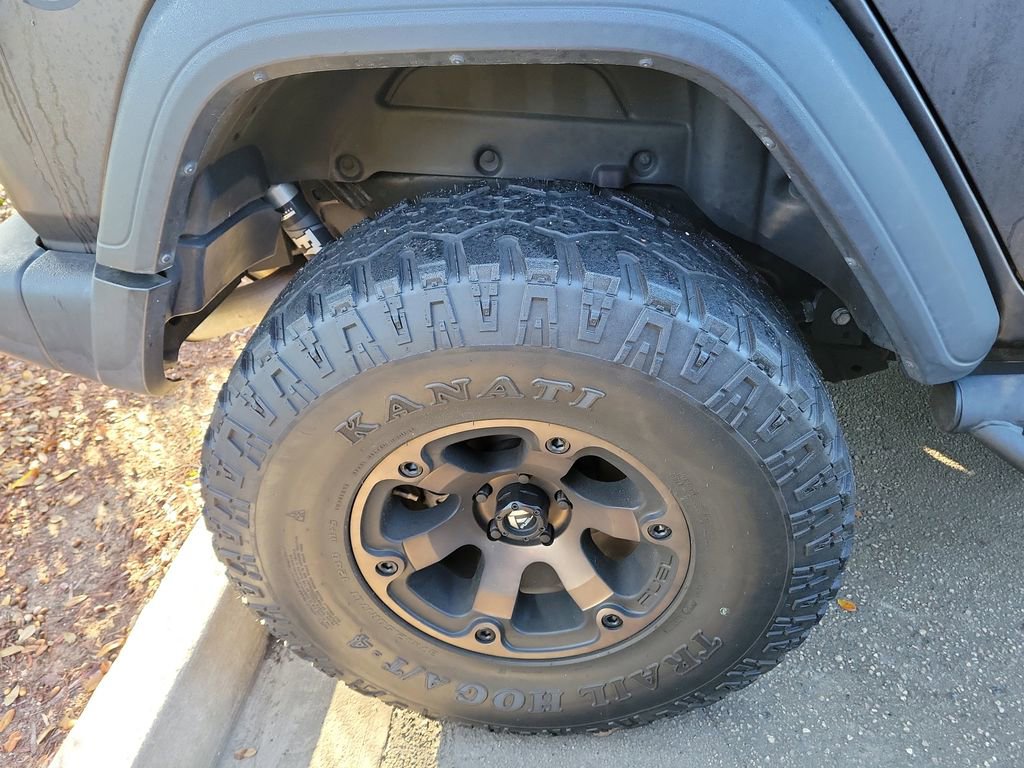 Used 2020 Jeep Wrangler Unlimited Freedom Edition image 16