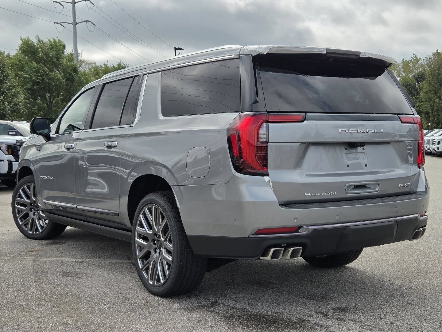 New 2026 GMC Yukon XL Denali Ultimate w/ LPO, Floor Liner Package AWD/4WD image 18