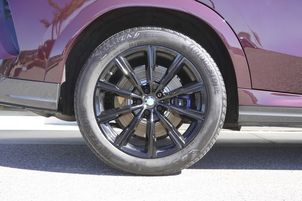 Used 2021 BMW X6 M50i AWD/4WD image 32