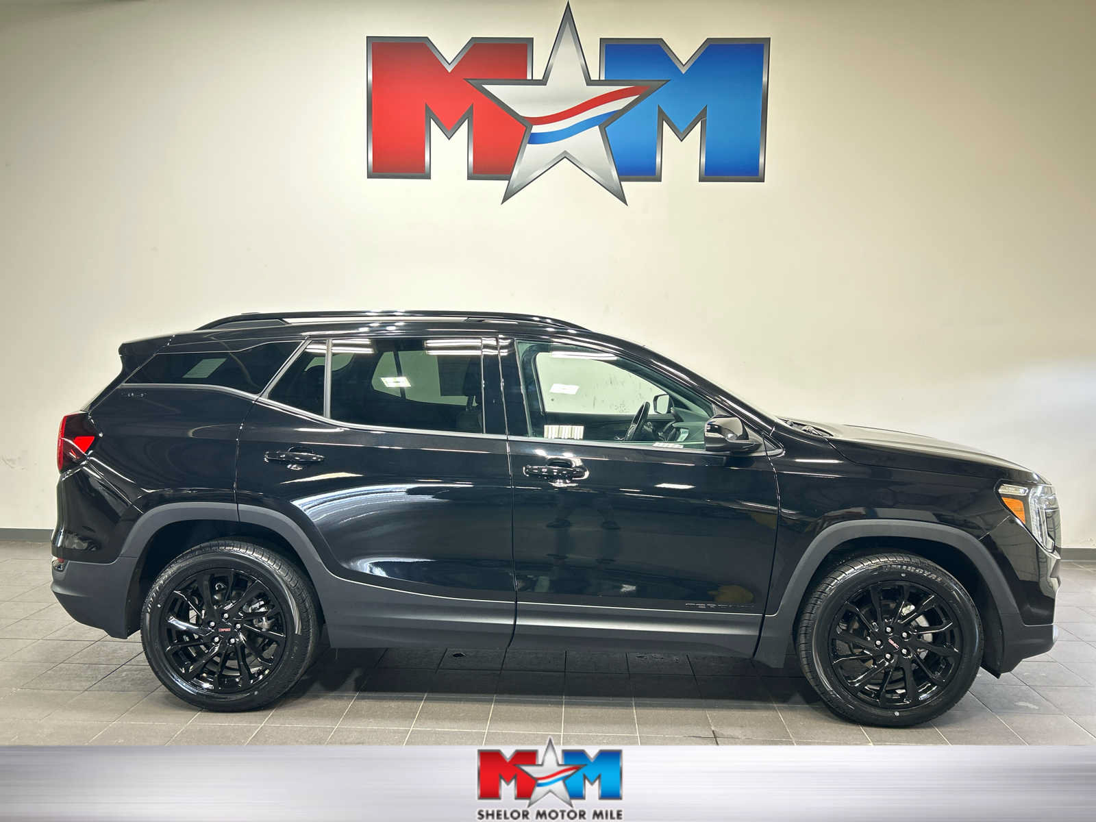 Used 2024 GMC Terrain SLT w/ Elevation Edition
