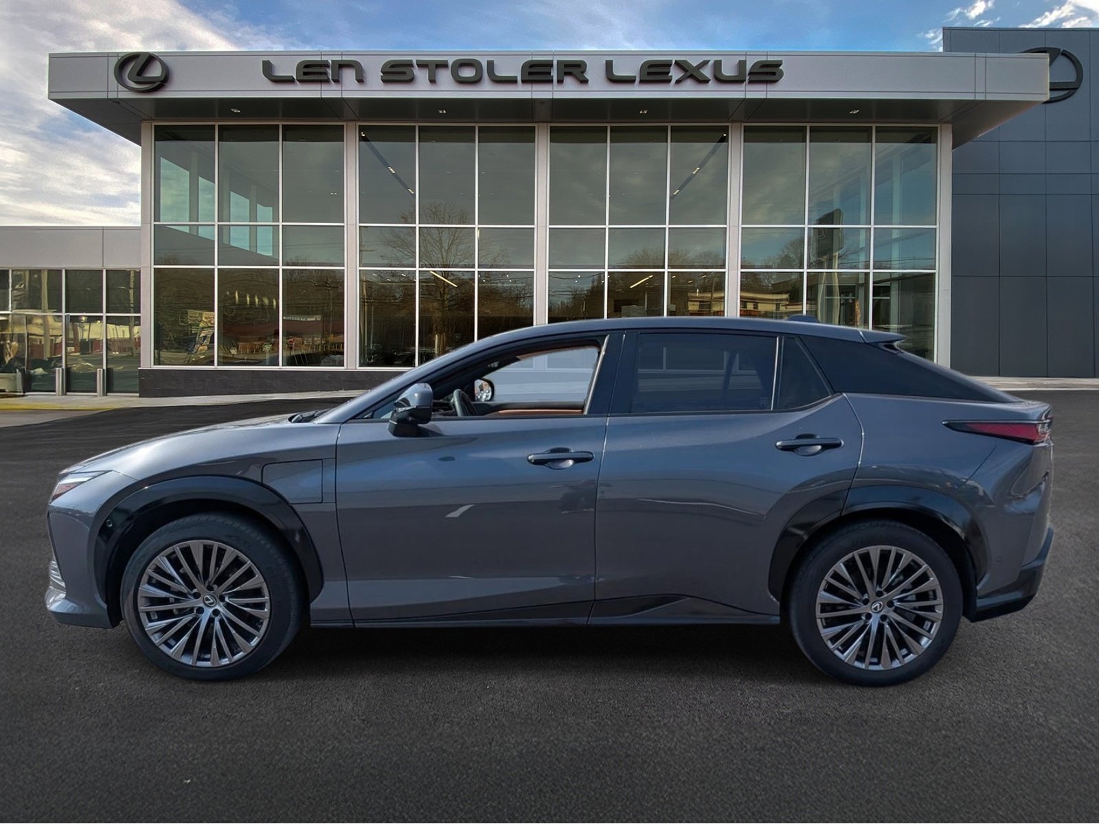 Certified 2023 Lexus RZ 450e Premium w/ Accessory Package (Z1) image 6