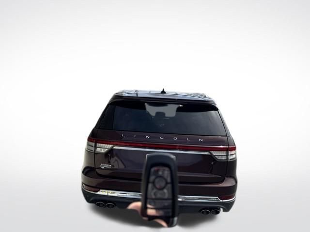 Used 2020 Lincoln Aviator Reserve w/ Equipment Group 202A image 10