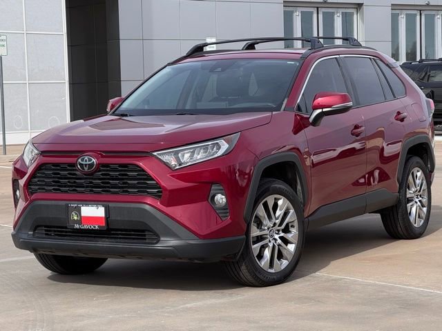 Used 2021 Toyota RAV4 XLE Premium image 1