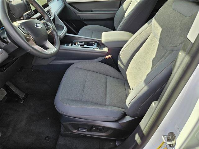 Used 2025 Ford Explorer Active image 15