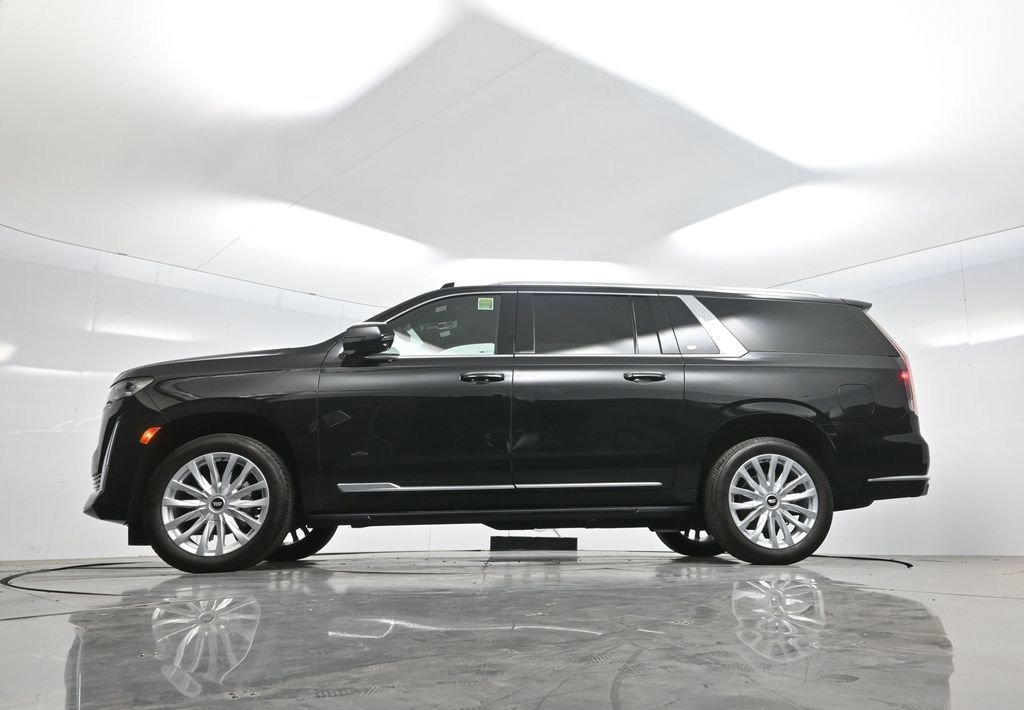 Used 2023 Cadillac Escalade ESV Luxury image 83