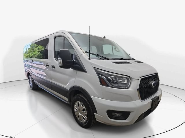 Used 2023 Ford Transit 350 XLT RWD image 3