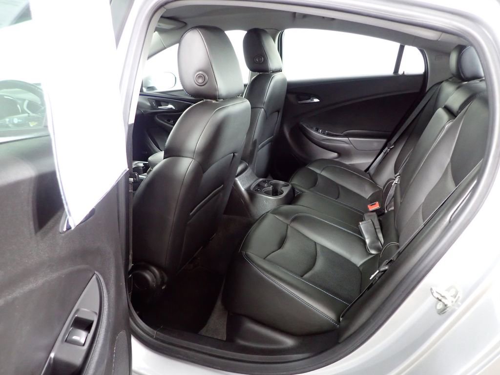 Used 2018 Chevrolet Volt Premier w/ Driver Confidence Package image 27