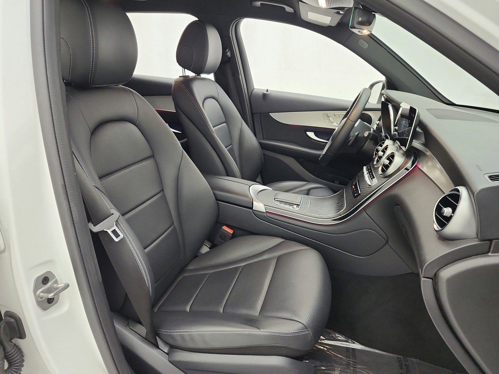 Certified 2022 Mercedes-Benz GLC 300 image 25