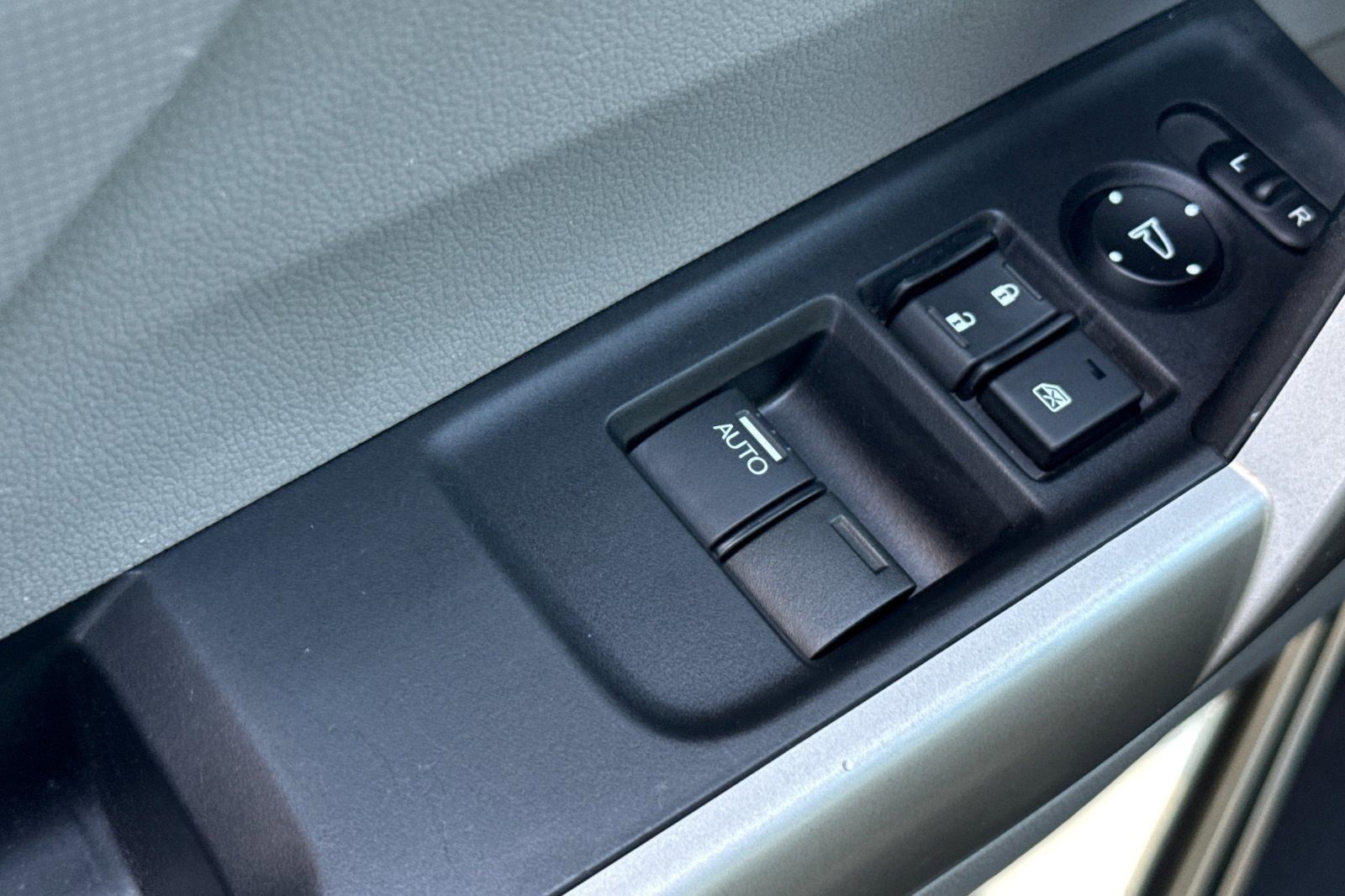 Used 2012 Honda Civic LX image 13