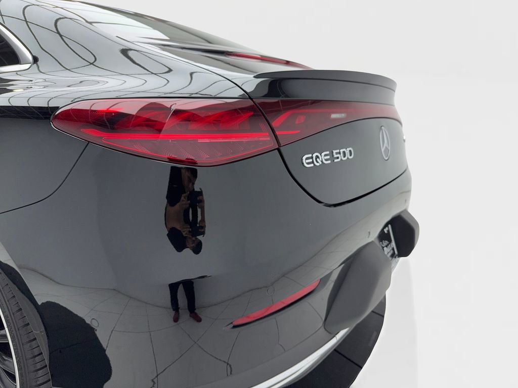 Used 2023 Mercedes-Benz EQE 500 4MATIC Sedan w/ Exclusive Trim Package image 9