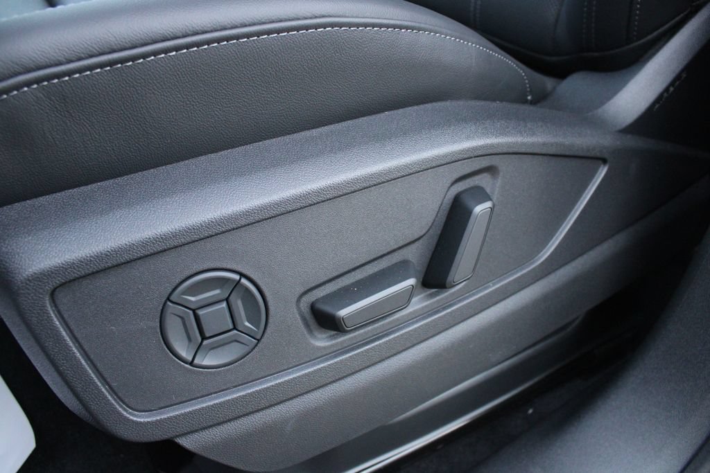 New 2026 Audi Q5 Premium Plus AWD/4WD image 3