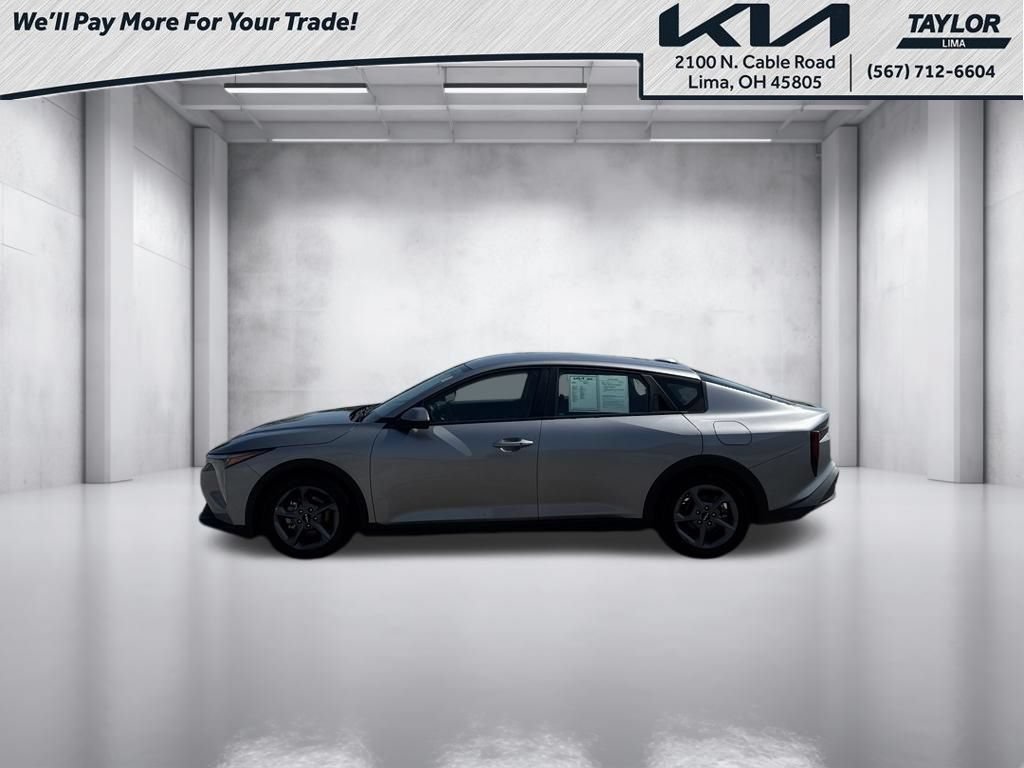 Used 2025 Kia K4 FWD image 3