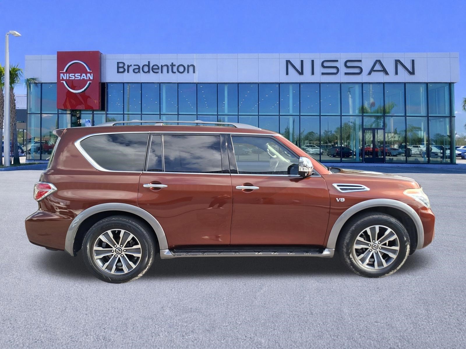 Used 2018 Nissan Armada SL w/ Premium Package RWD image 4