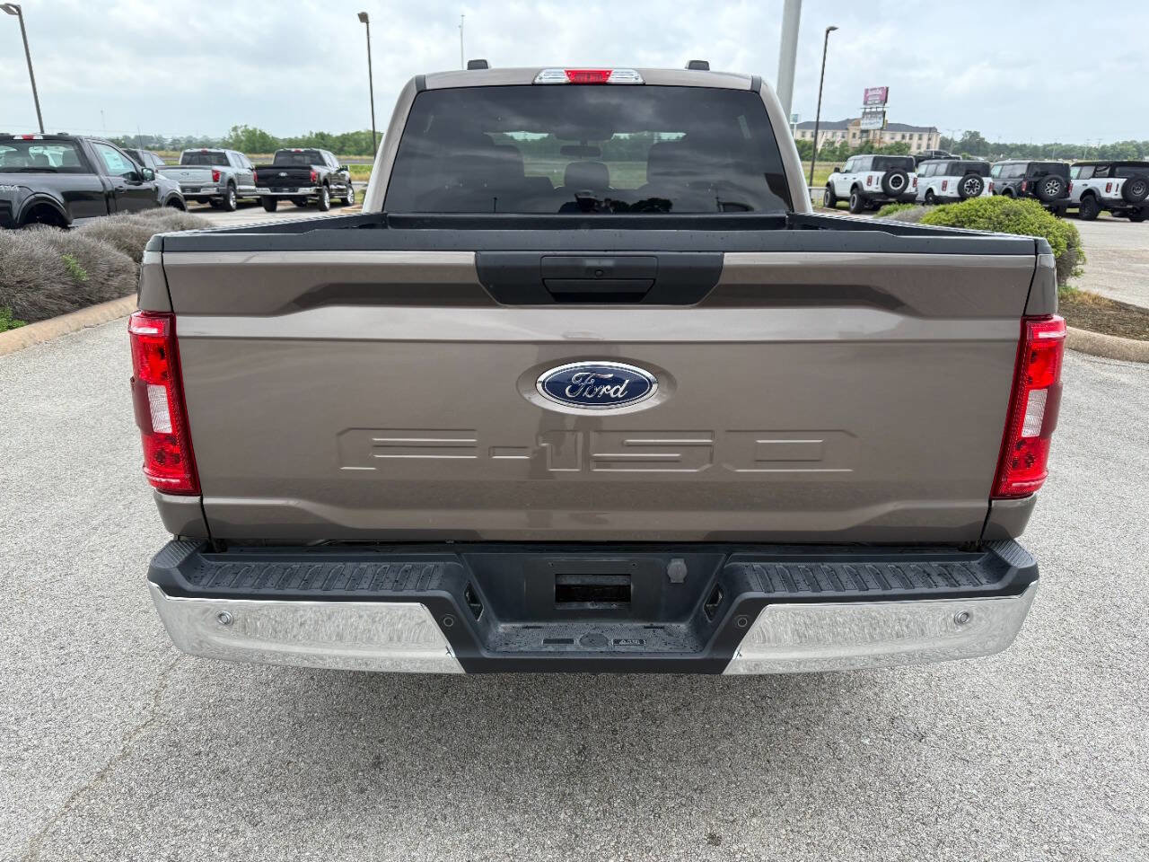 Used 2023 Ford F150 XLT image 4