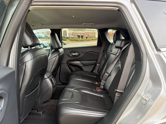 Used 2019 Jeep Cherokee Latitude Plus image 26