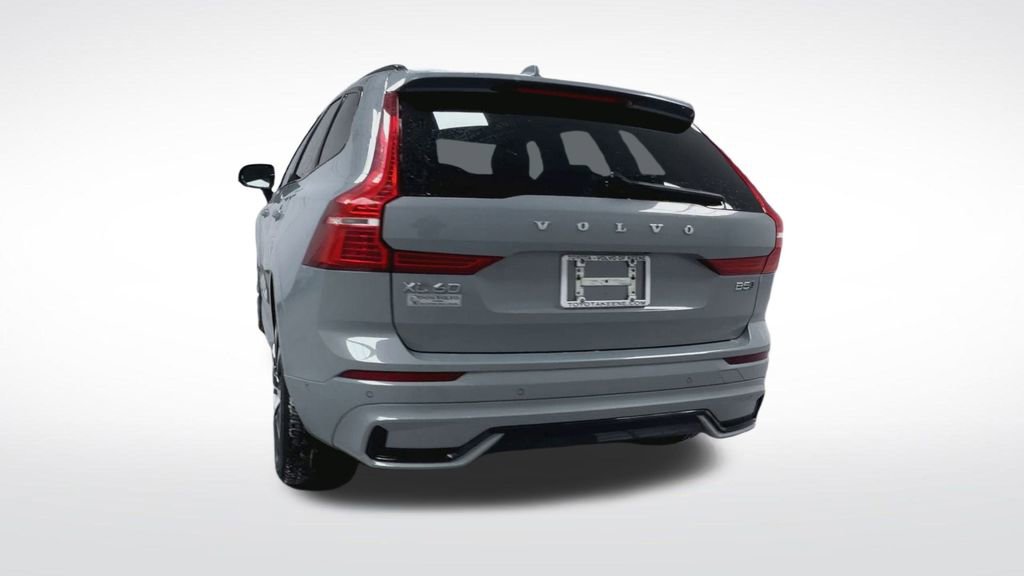 Certified 2024 Volvo XC60 B5 Plus w/ Climate Package image 22