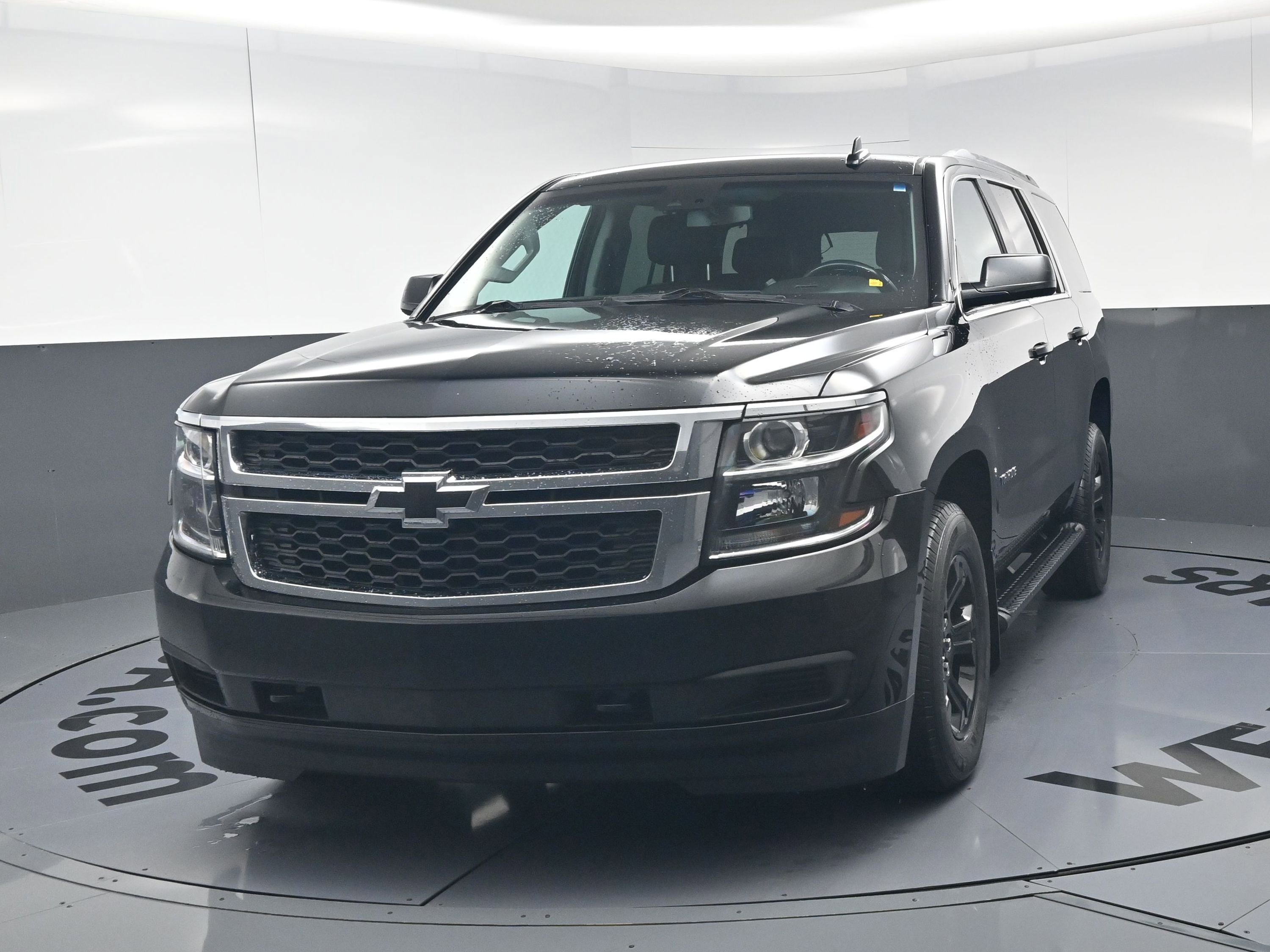 Used 2019 Chevrolet Tahoe LS w/ Enhanced Driver Alert Package AWD/4WD image 11