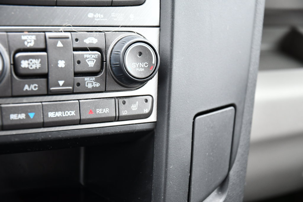 Used 2014 Honda Pilot Touring image 19