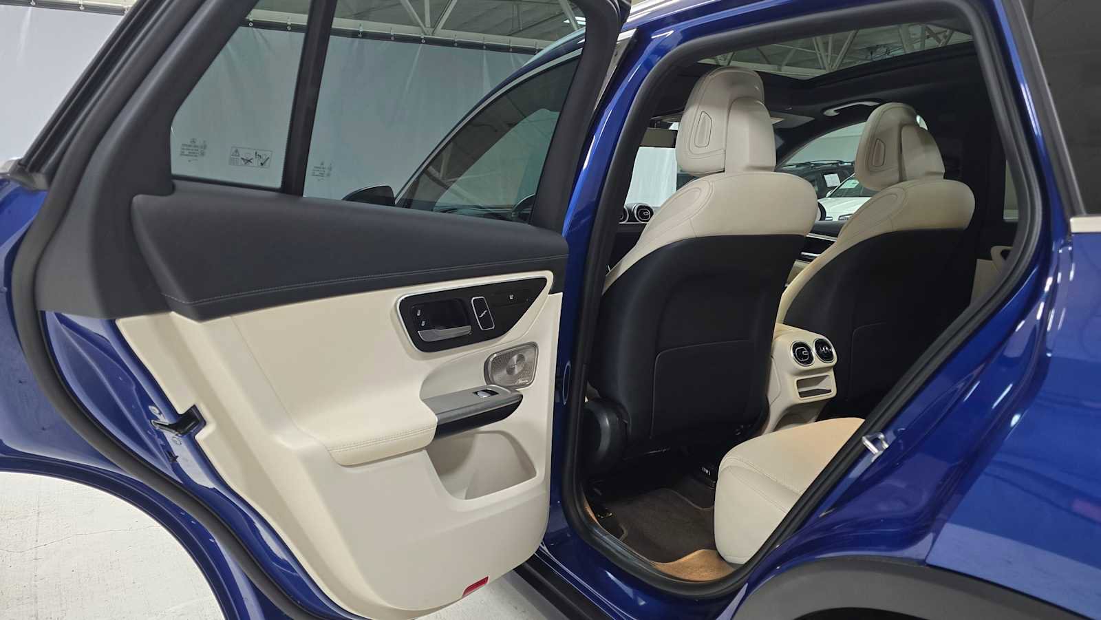 Certified 2024 Mercedes-Benz GLC 300 4MATIC image 15