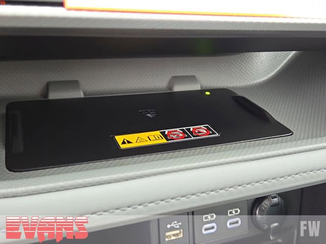 Certified 2025 Toyota Highlander Platinum image 10