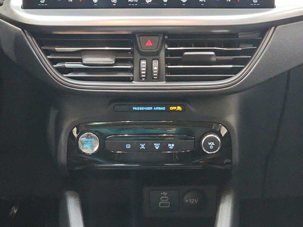 New 2026 Ford Escape SE w/ Class II Trailer Tow Package image 24