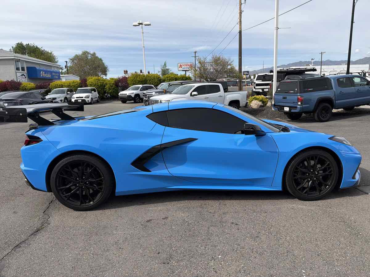 Used 2023 Chevrolet Corvette Stingray Premium Cpe w/ Z51 Performance Package RWD image 6