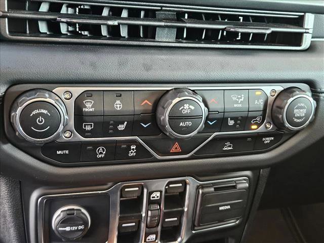 Used 2025 Jeep Gladiator Sport image 12