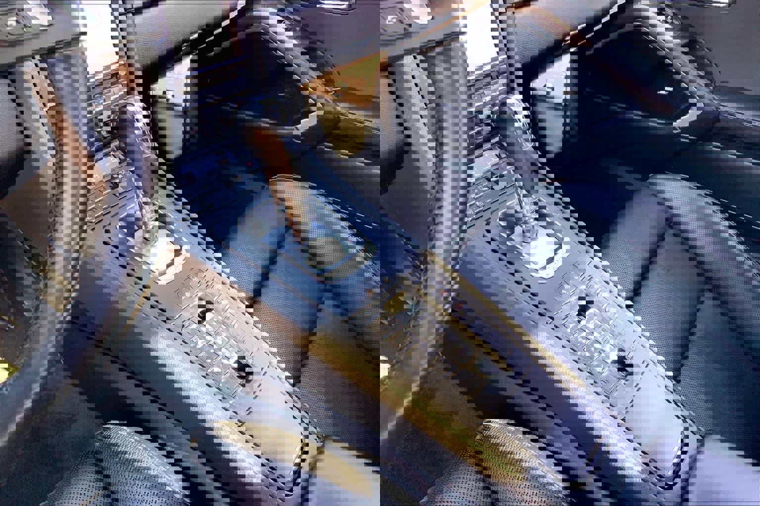 Used 2016 Porsche 911 Carrera 4S image 12