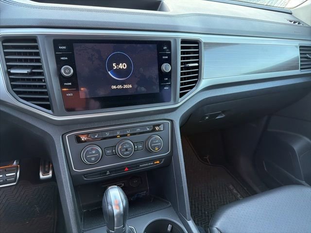 Used 2019 Volkswagen Atlas SE w/ Towing Package AWD/4WD image 2