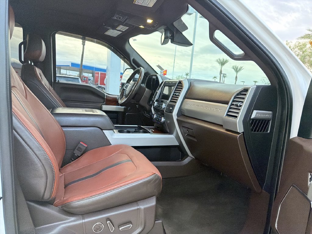 Used 2018 Ford F350 King Ranch w/ King Ranch Ultimate Package AWD/4WD image 27