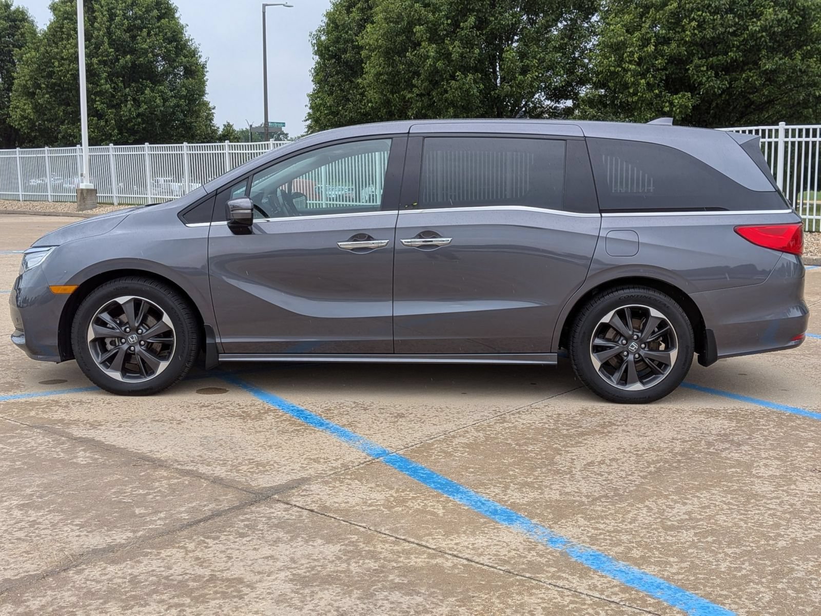 Certified 2024 Honda Odyssey Elite image 9