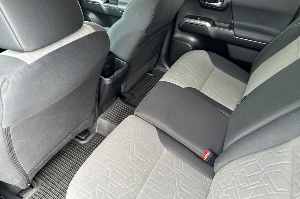 Used 2023 Toyota Tacoma TRD Off-Road w/ Technology Package image 12