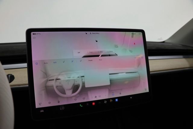 Used 2022 Tesla Model Y Long Range image 22