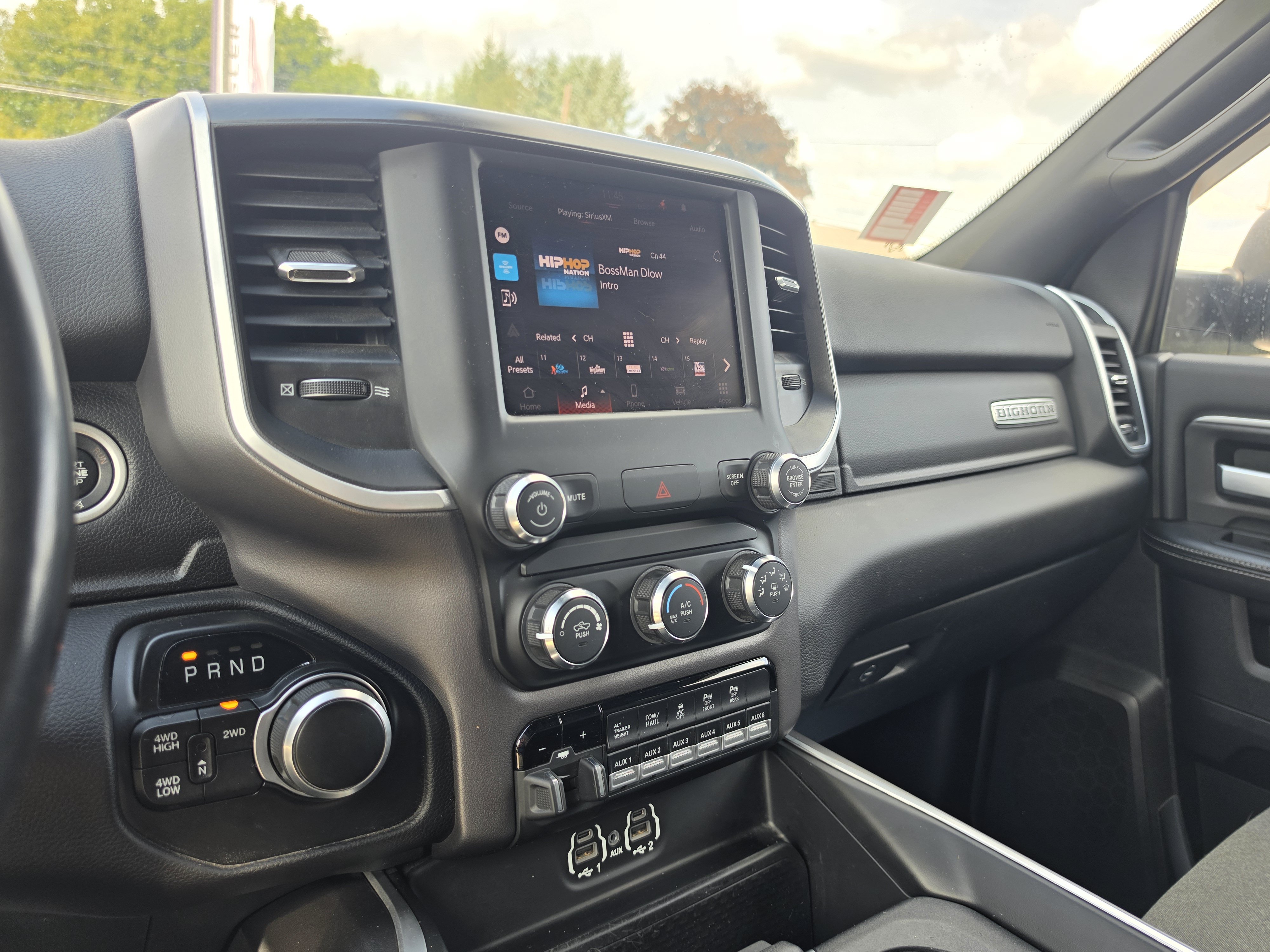 Used 2022 RAM 2500 Big Horn w/ Night Edition AWD/4WD image 23