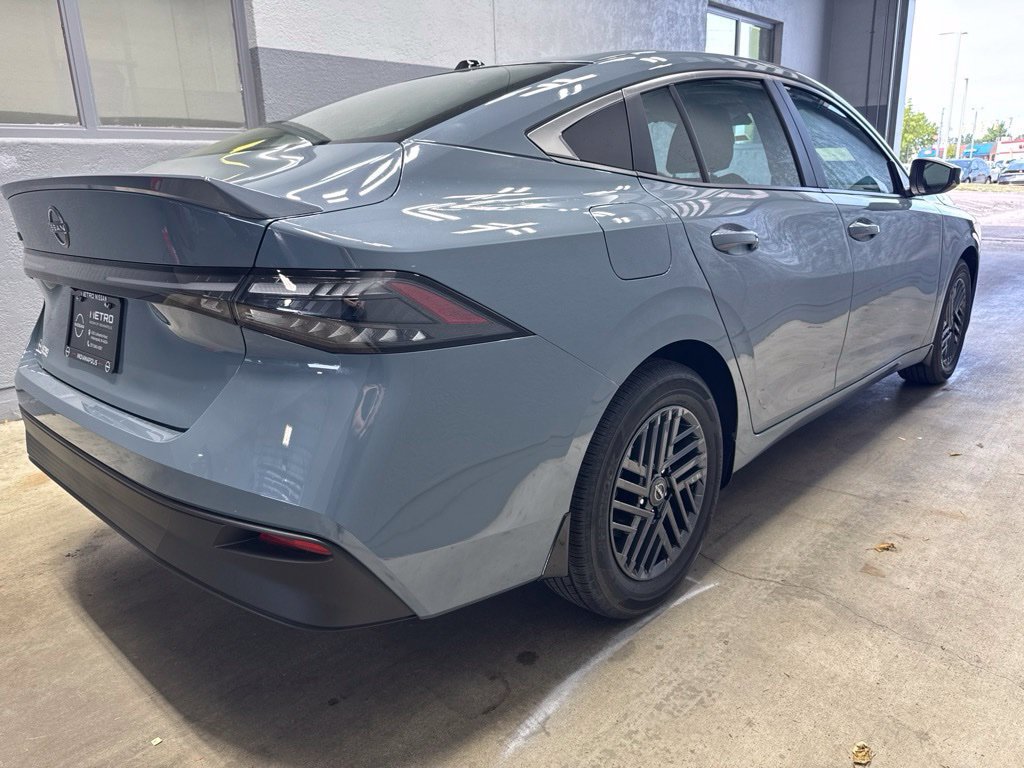 New 2027 Nissan Sentra SV w/ Floor Mat Package FWD image 3