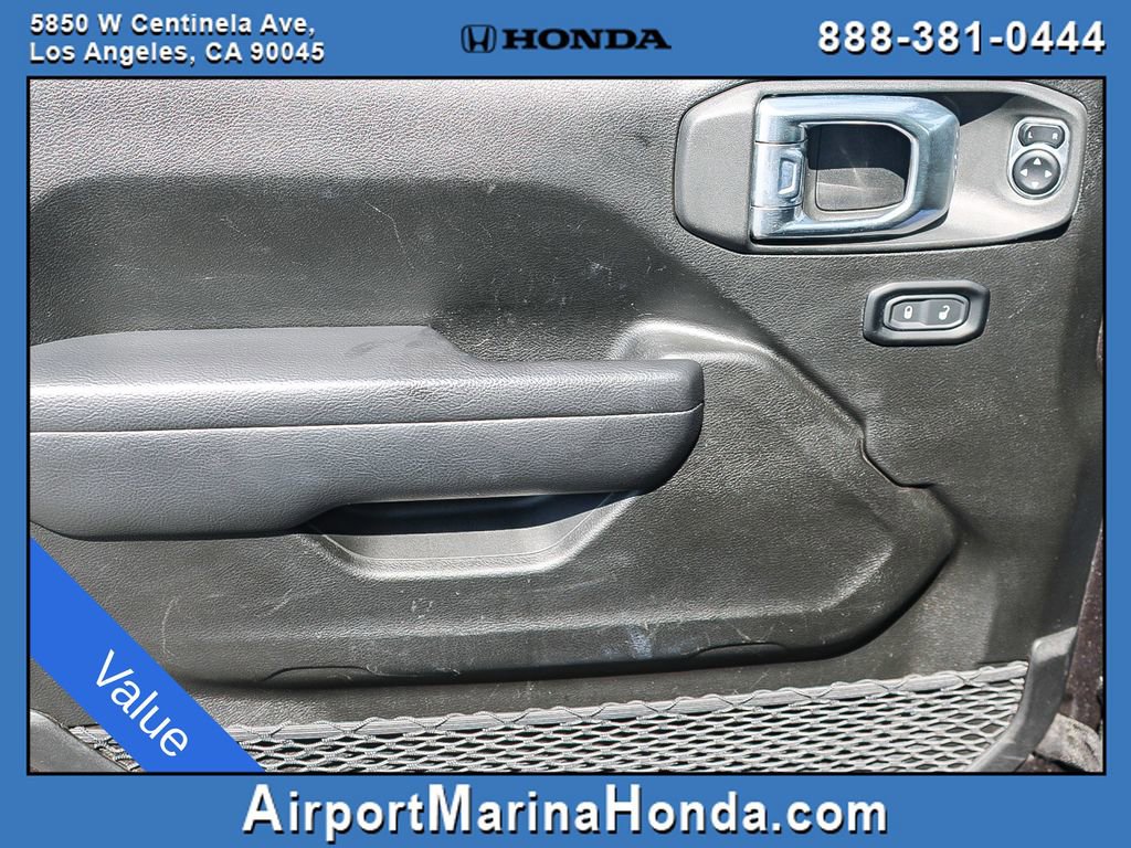 Used 2025 Jeep Wrangler Unlimited Rubicon AWD/4WD image 20