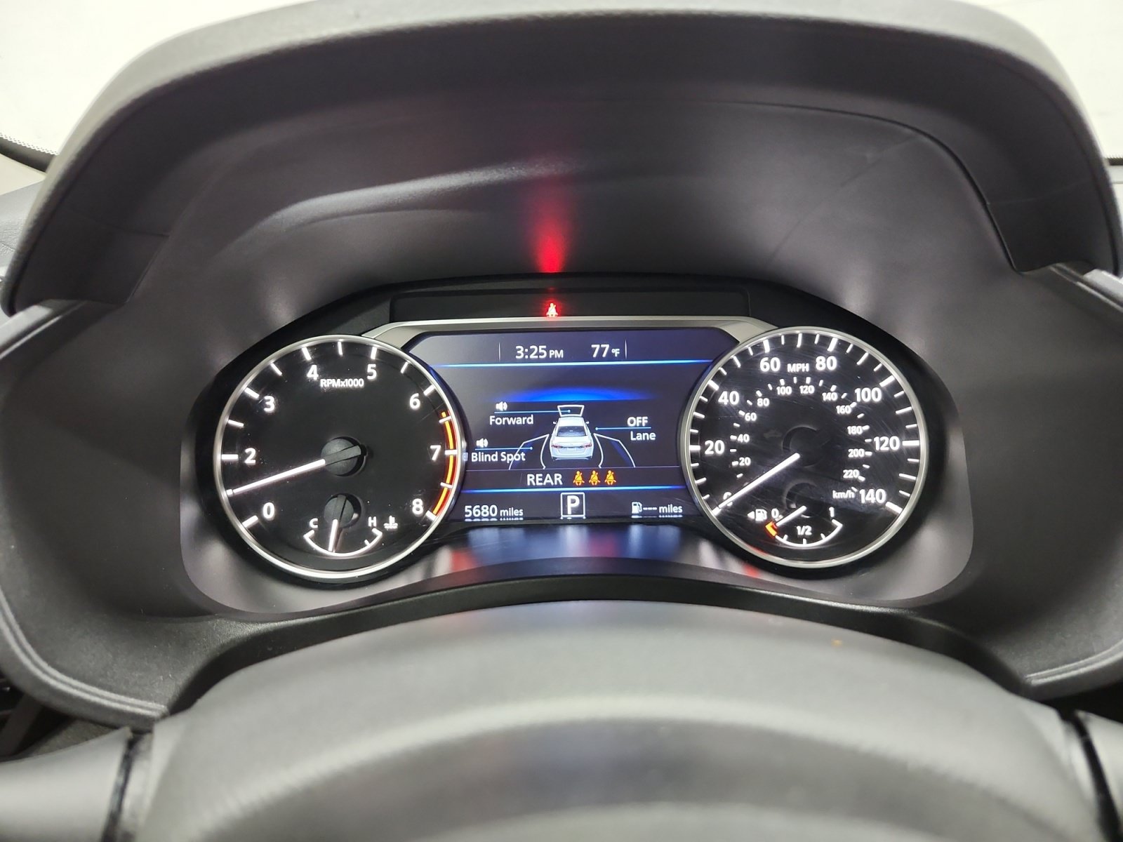 Used 2024 Nissan Altima 2.5 SV AWD/4WD image 17
