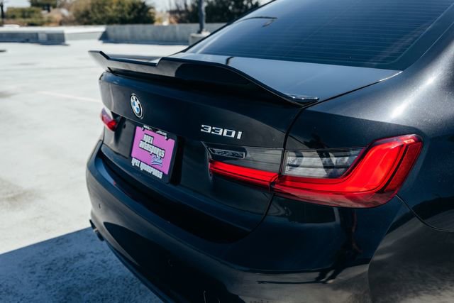 Used 2019 BMW 330i Sedan w/ Parking Assistance Package RWD image 29