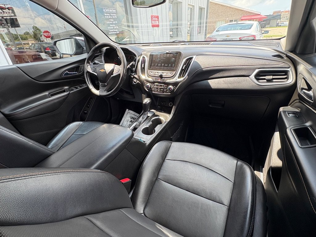 Used 2018 Chevrolet Equinox Premier FWD image 18