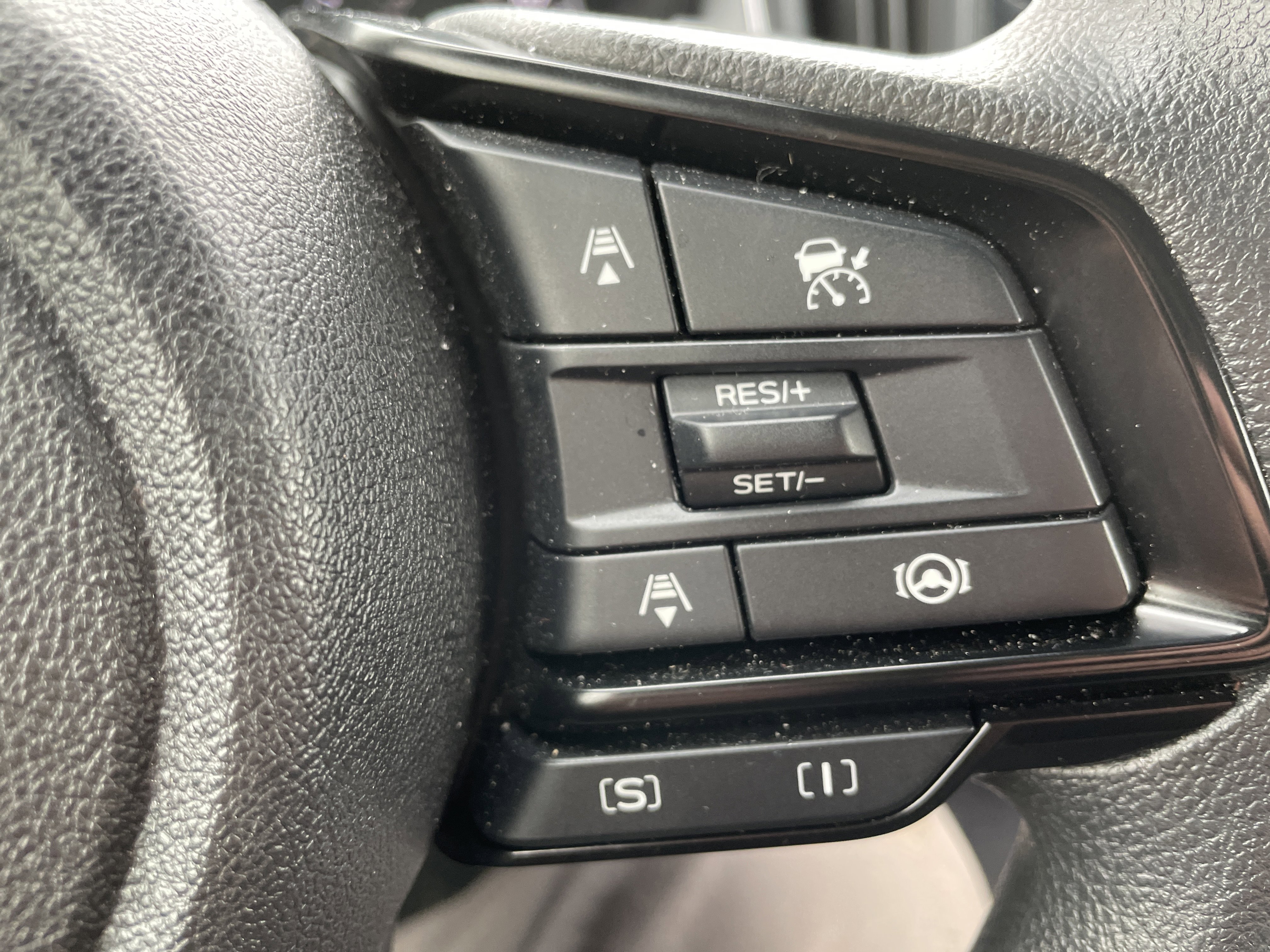 Used 2024 Subaru Crosstrek 2.0i Premium image 22