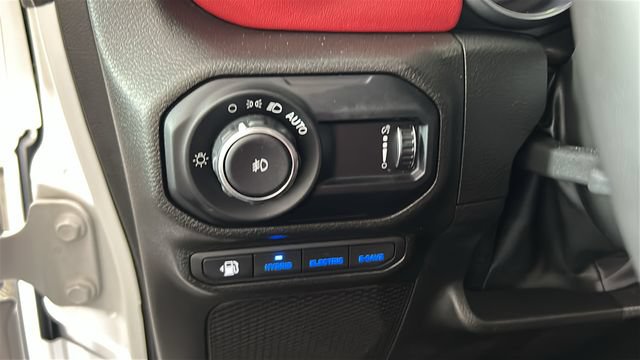 Used 2023 Jeep Wrangler Unlimited Rubicon 4xe AWD/4WD image 18