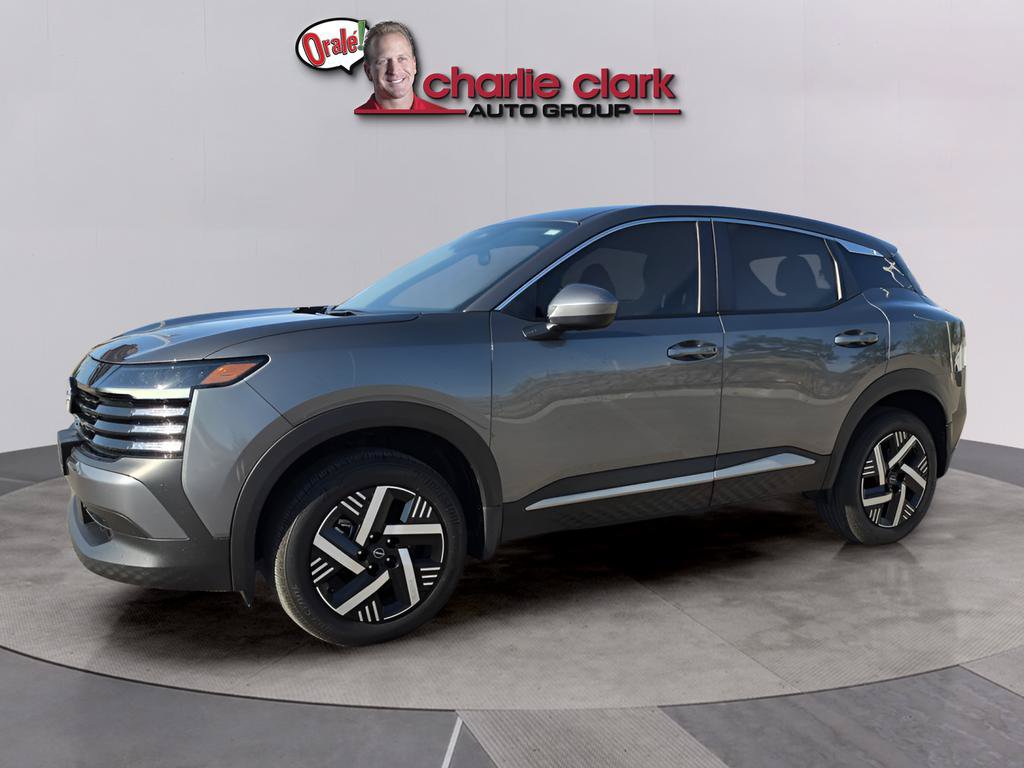 Used 2025 Nissan Kicks SV FWD image 2