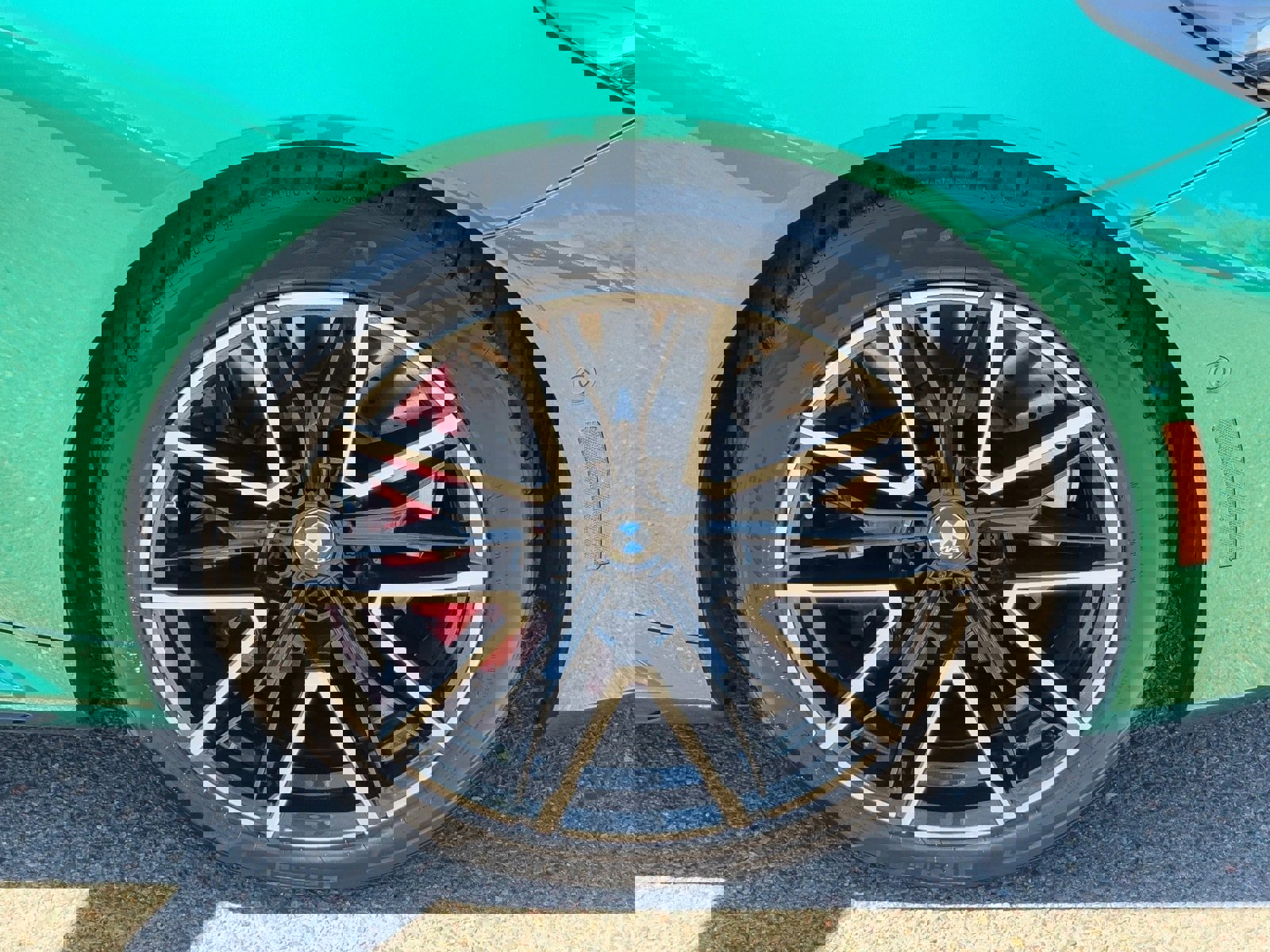 Used 2026 BMW M5 w/ Executive Package image 8