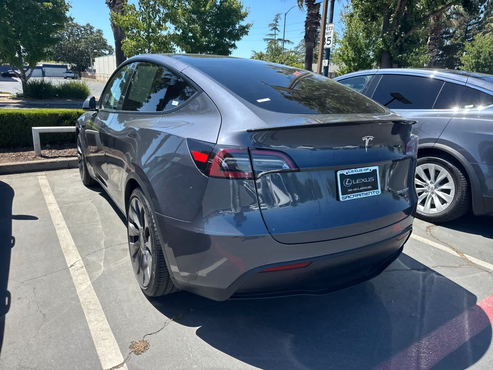 Used 2022 Tesla Model Y Performance AWD/4WD image 18