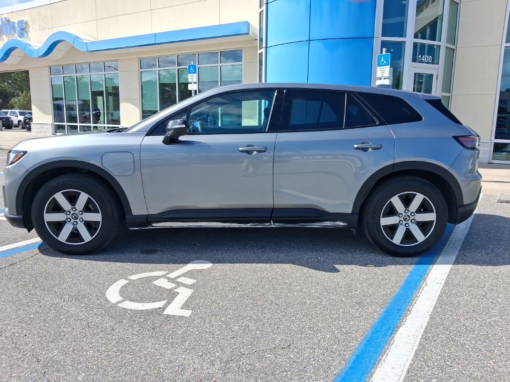 Used 2024 Honda Prologue EX image 8