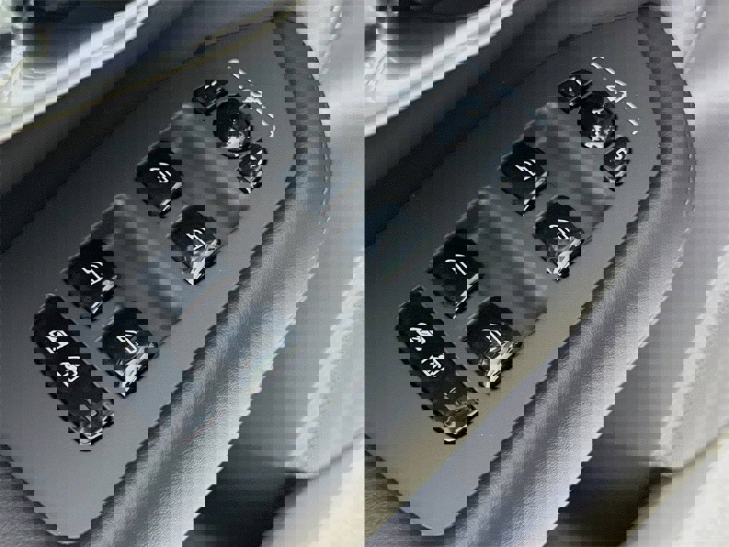 Certified 2024 Volvo XC90 B5 Core w/ Protection Package Premier image 18