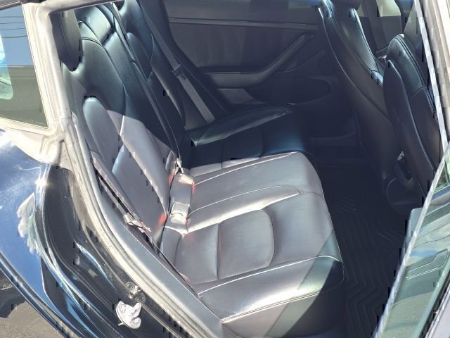Used 2022 Tesla Model 3 image 10